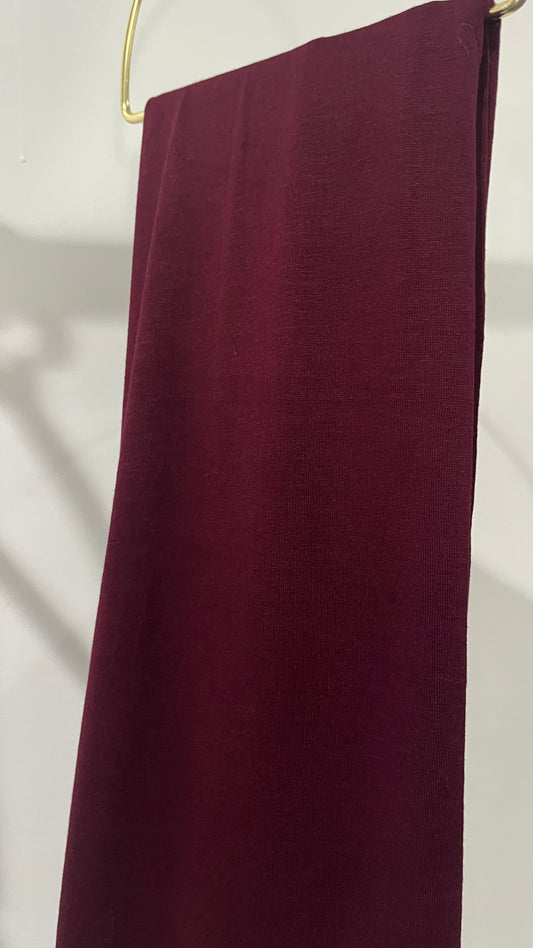Burgundy red • jersey